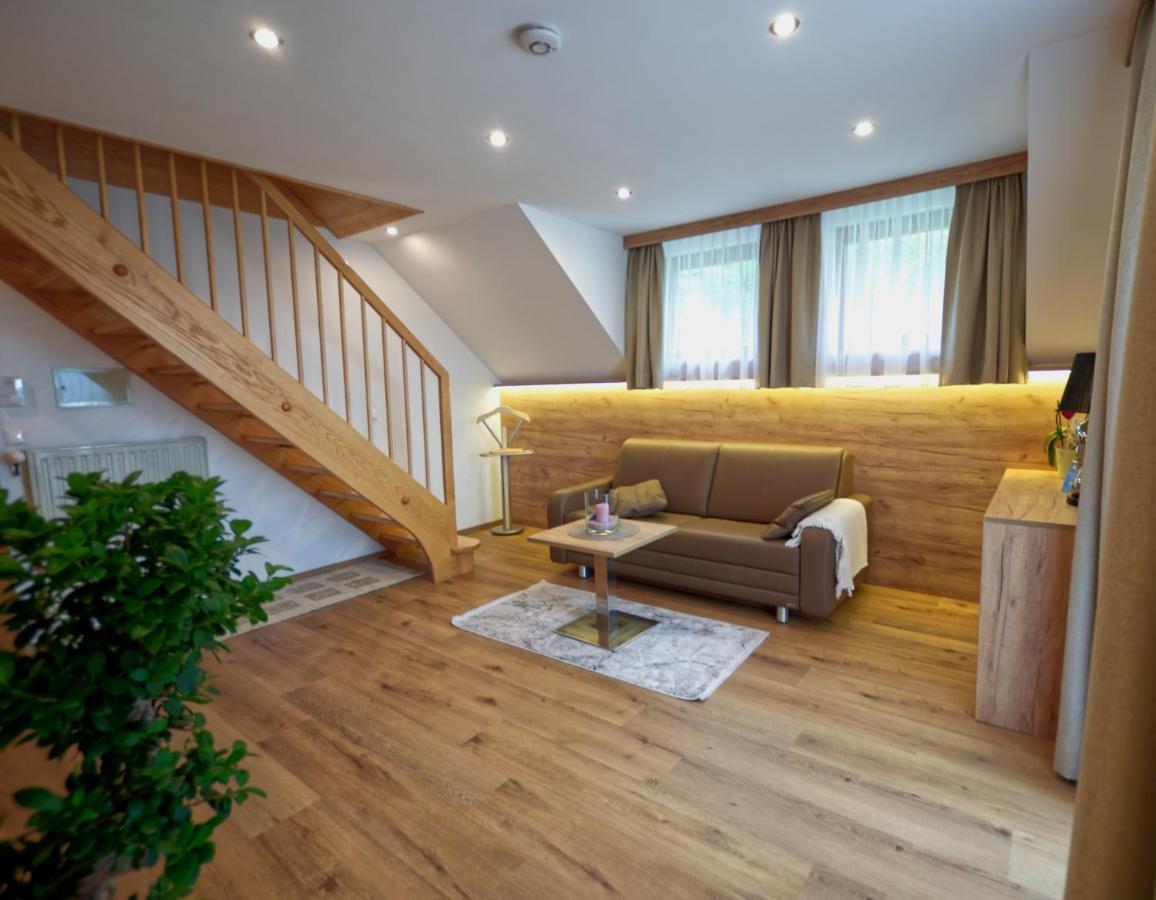 Ferienhaus Holzer วิลลาค ภายนอก รูปภาพ