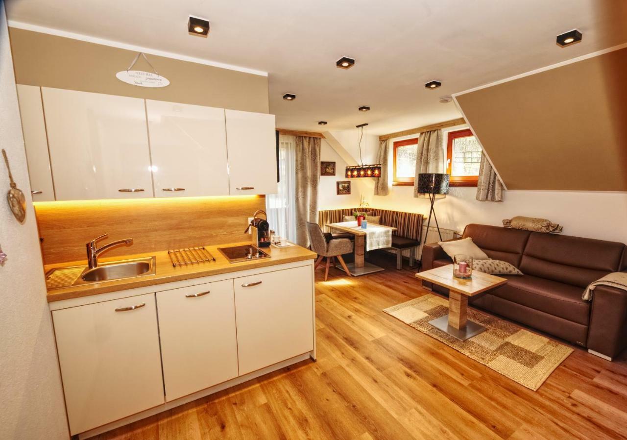 Ferienhaus Holzer วิลลาค ภายนอก รูปภาพ