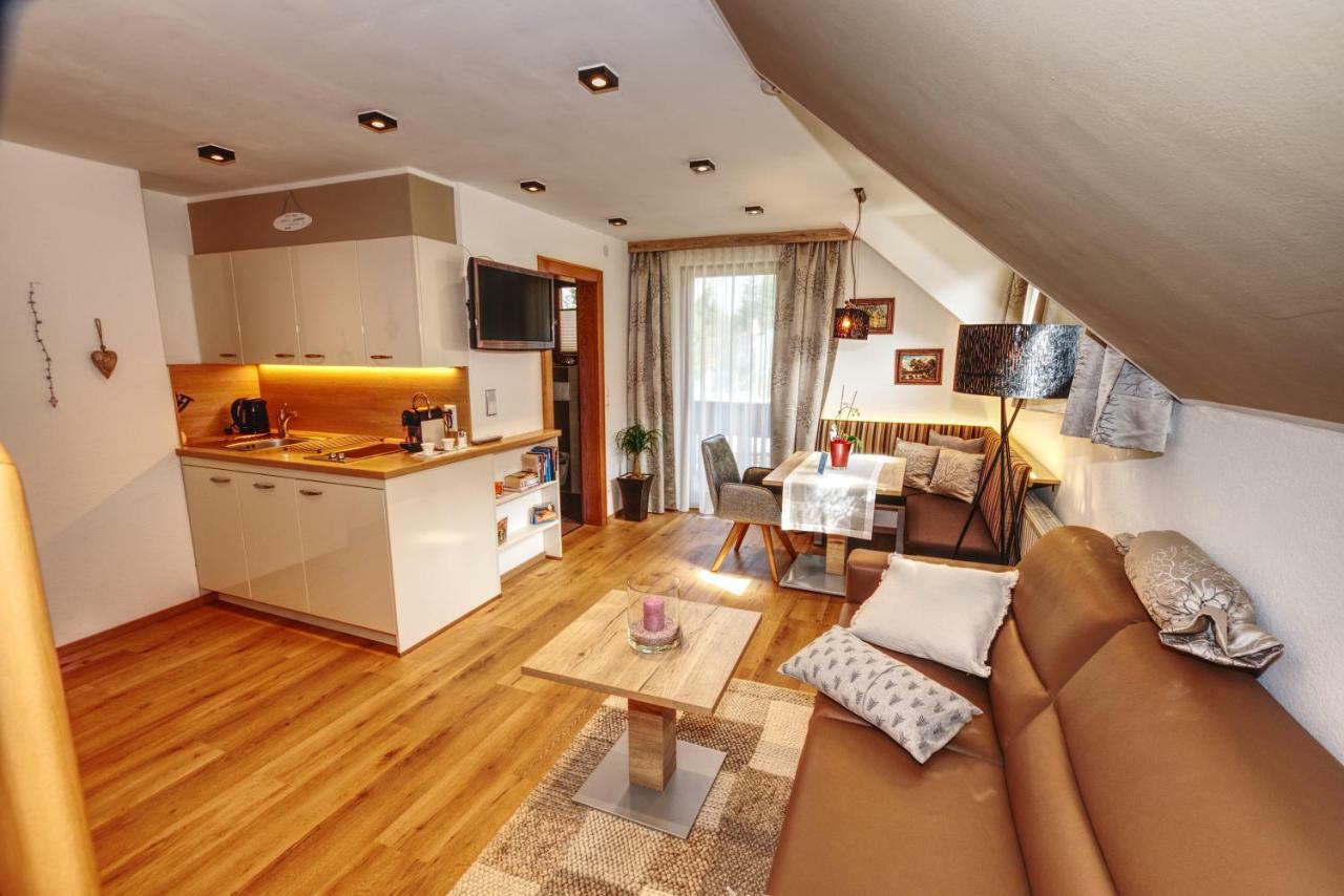 Ferienhaus Holzer วิลลาค ภายนอก รูปภาพ